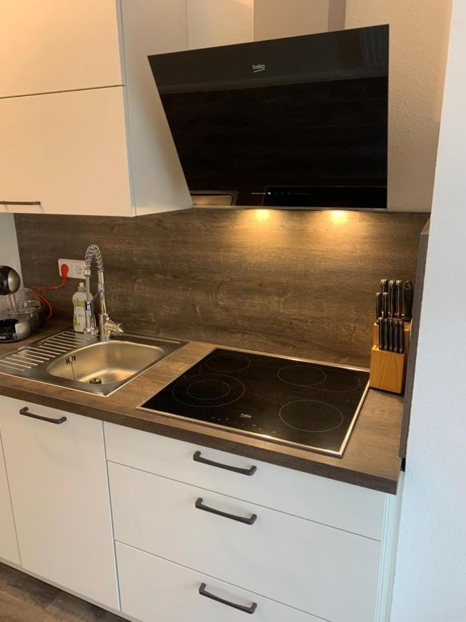 40 Qm Appartment Parkplatz, Balkon,Netflix, Prime Хемниц Экстерьер фото