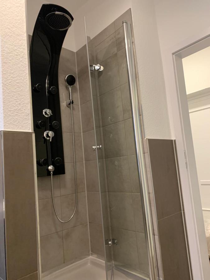 40 Qm Appartment Parkplatz, Balkon,Netflix, Prime Хемниц Экстерьер фото