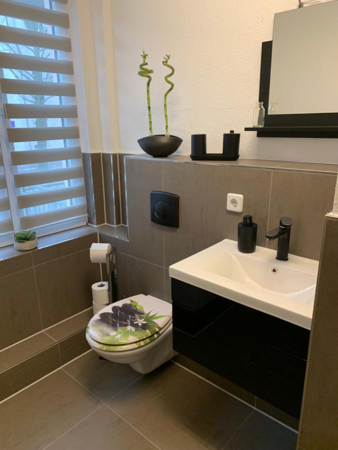 40 Qm Appartment Parkplatz, Balkon,Netflix, Prime Хемниц Экстерьер фото