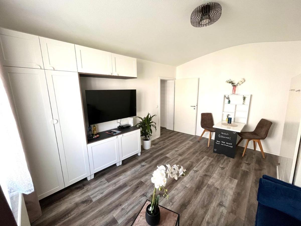 40 Qm Appartment Parkplatz, Balkon,Netflix, Prime Хемниц Экстерьер фото